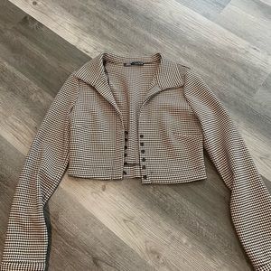 Classy sexy crop top blazer material top from Zara. Size small